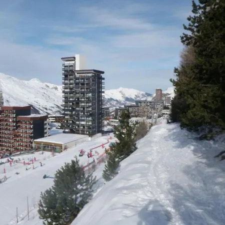 Studio Economique 13m² Pour 2 Personnes Au Pied Des Pistes, Croisette, Les Menuires - Fr-1-452-285