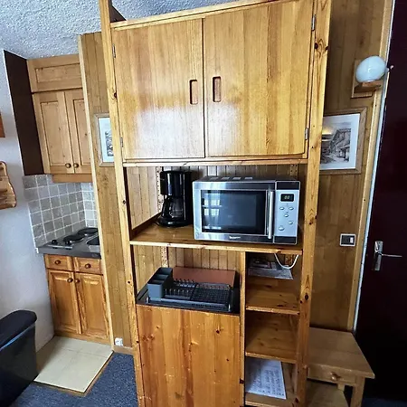 Studio Economique 13m² Pour 2 Personnes Au Pied Des Pistes, Croisette, Les Menuires - Fr-1-452-285
